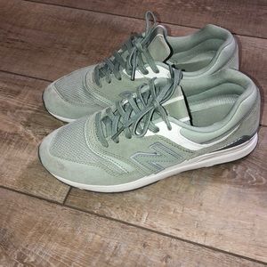 New Balance Sneakers